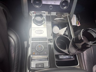 2018 LAND Rover RANGE ROVER photo 8