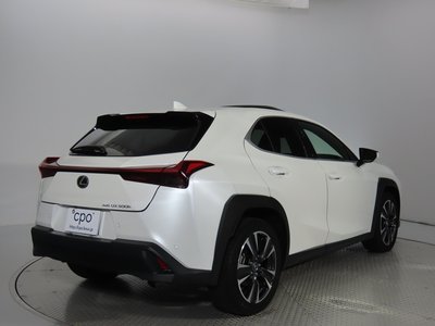 2024 LEXUS UX — фото 2