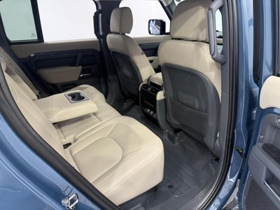 LAND ROVER DEFENDER - 5