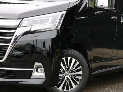 TOYOTA GRAND ACE - 5