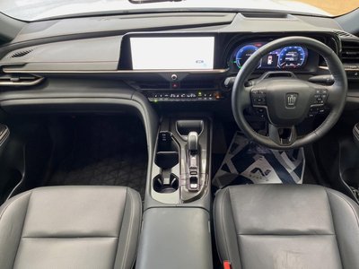 TOYOTA CROWN SPORT - 2