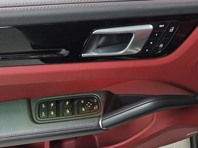صورة مصغرة 26 لـ 2022 Porsche CAYENNE