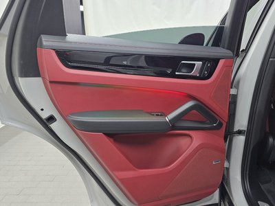صورة مصغرة 15 لـ 2022 Porsche CAYENNE