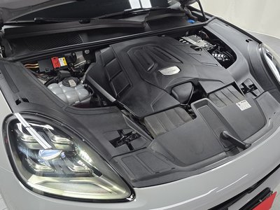 صورة 7 لـ 2022 Porsche CAYENNE