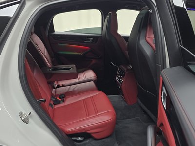 صورة مصغرة 17 لـ 2022 Porsche CAYENNE