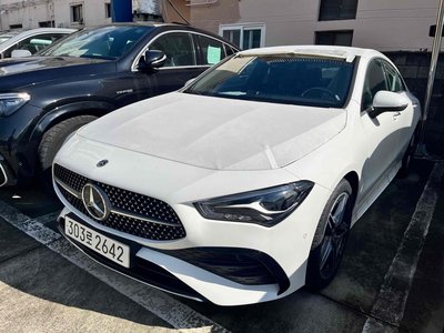 MERCEDES-BENZ CLA