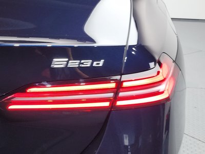 2025 BMW 5 SERIES photo 10