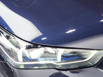 2025 BMW 5 SERIES photo 9