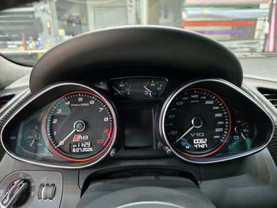 2015 AUDI R8 照片 8