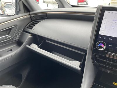 2024 Toyota ALPHARD thumbnail 30