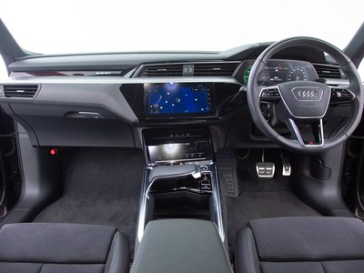AUDI Q8 SPORTBACK E-TRON - 2