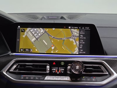 2022 BMW X5 — миниатюра 24