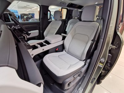 2025 LAND Rover DEFENDER — миниатюра 27