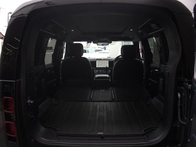 2024 LAND Rover DEFENDER thumbnail 53