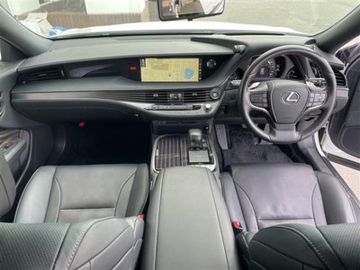 LEXUS LS - 3