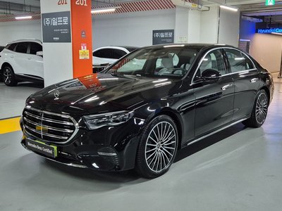 2025 Mercedes-BENZ E-CLASS — фото 1