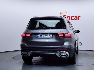 MERCEDES-BENZ GLB - 4