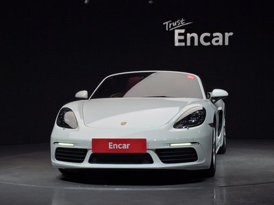 PORSCHE 718 BOXSTER - 2