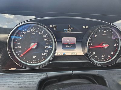 MERCEDES-BENZ E-CLASS - 6