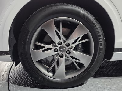صورة 6 لـ 2022 Genesis GV70