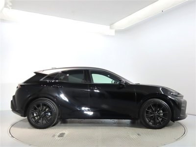 2025 Toyota CROWN SPORT photo 4