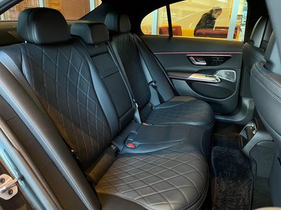 MERCEDES-BENZ E-CLASS - 10