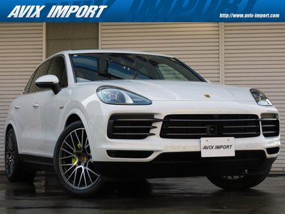 PORSCHE CAYENNE - 1