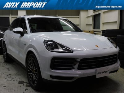 PORSCHE CAYENNE - 1