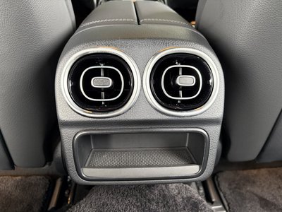 صورة مصغرة 37 لـ 2025 Mercedes-BENZ C-CLASS