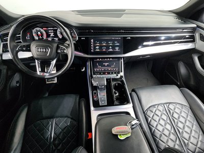 AUDI Q8 - 5