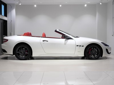 2014 Maserati GRANCABRIO thumbnail 23