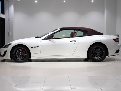 2014 Maserati GRANCABRIO thumbnail 17