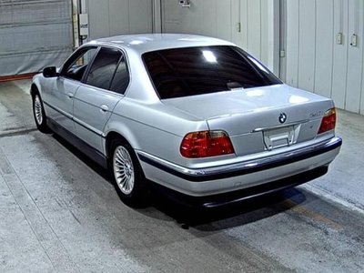 BMW 7 SERIES - 2