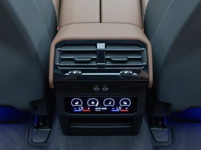 2024 BMW 5 SERIES — миниатюра 19