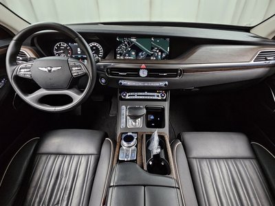 2021 Genesis G90 — фото 5