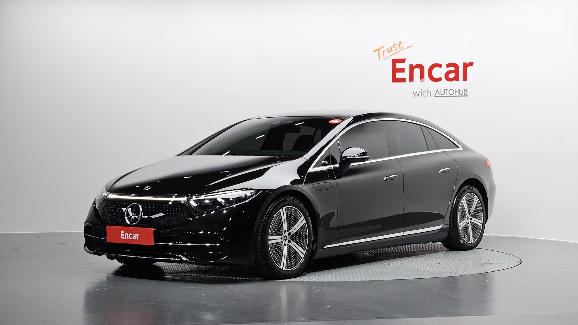 MERCEDES-BENZ EQS - View 1