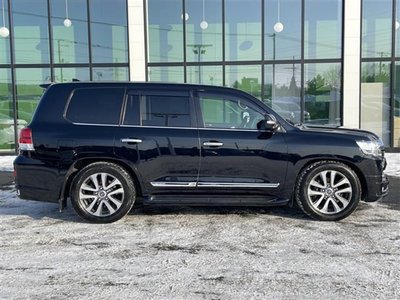 TOYOTA LAND CRUISER 200 - 6