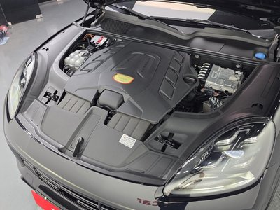 PORSCHE CAYENNE - 7