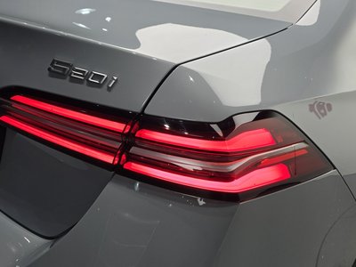 BMW 5 SERIES - 10