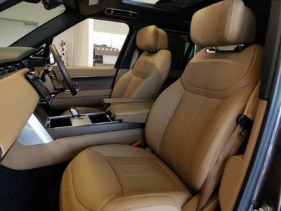 صورة 8 لـ 2025 LAND Rover RANGE ROVER