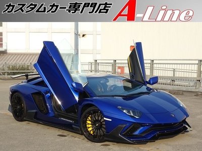 LAMBORGHINI AVENTADOR - 2