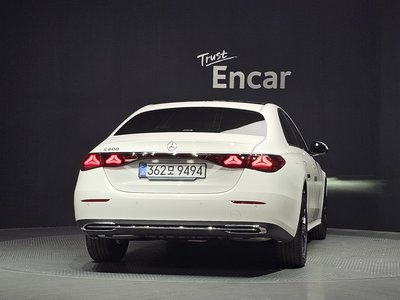 صورة 4 لـ 2025 Mercedes-BENZ E-CLASS