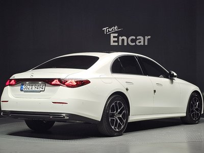 صورة 3 لـ 2025 Mercedes-BENZ E-CLASS