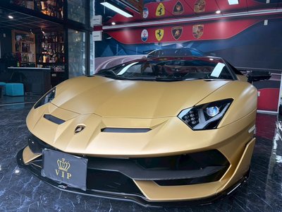 LAMBORGHINI AVENTADOR - 3
