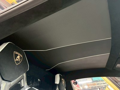 LAMBORGHINI AVENTADOR - 6
