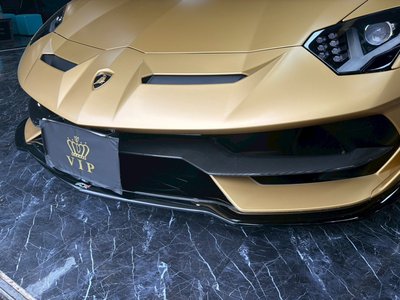 LAMBORGHINI AVENTADOR - 5