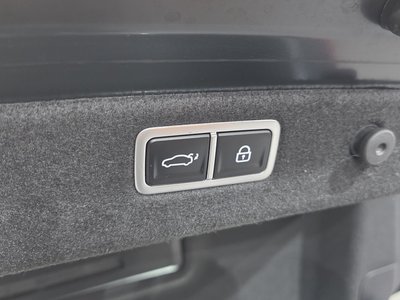 2021 Genesis THE NEW G70 — миниатюра 28
