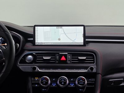 2021 Genesis THE NEW G70 — миниатюра 21