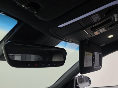 2021 Genesis THE NEW G70 — миниатюра 29