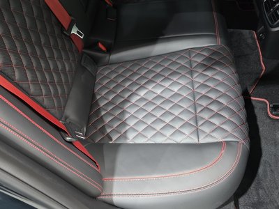 2021 Genesis THE NEW G70 — миниатюра 16